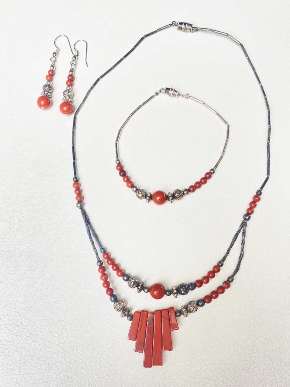 Red Jasper Silvertone Beaded Necklace Bracelet Earrings 3 Piece Set
